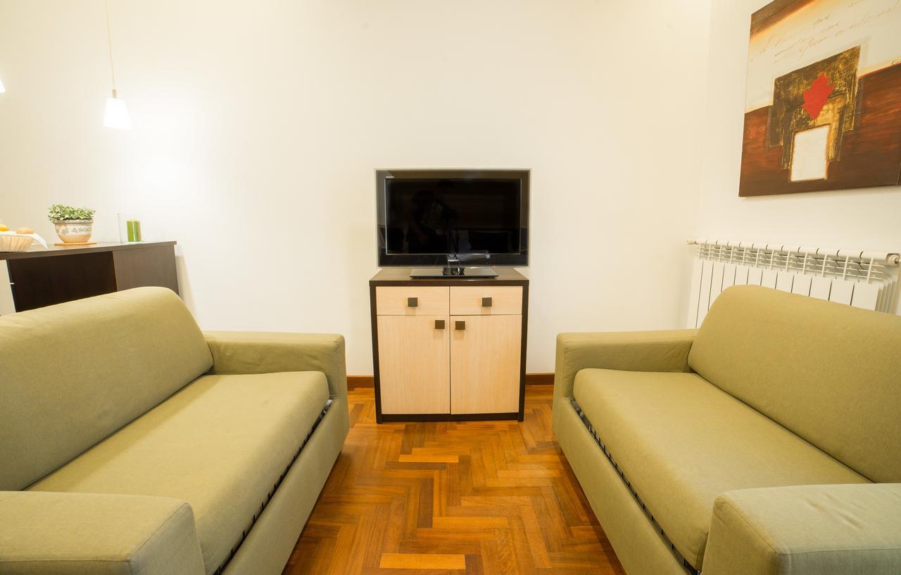 B&B Chiaia 32 Napoli Ngoại thất bức ảnh