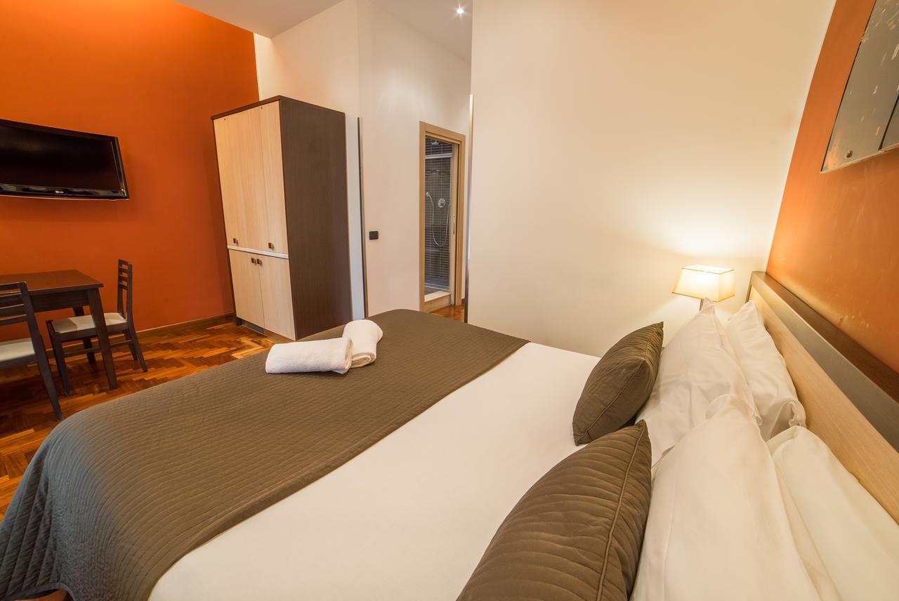B&B Chiaia 32 Napoli Ngoại thất bức ảnh
