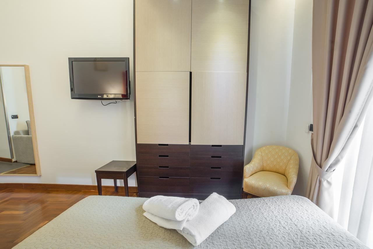 B&B Chiaia 32 Napoli Ngoại thất bức ảnh