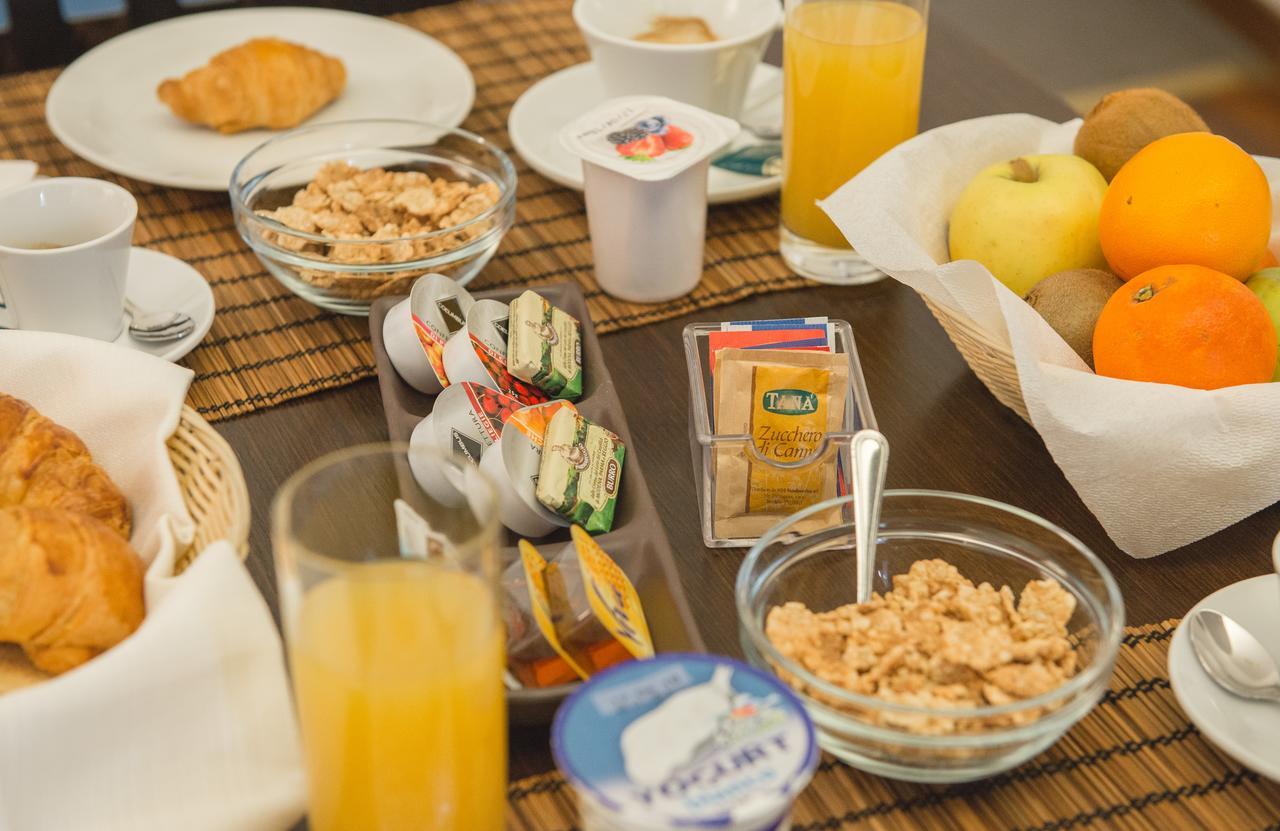 B&B Chiaia 32 Napoli Ngoại thất bức ảnh